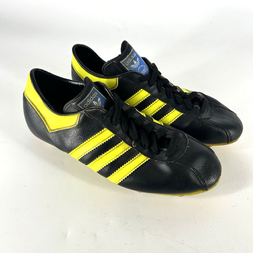 Vintage 70s adidas football - vintage,